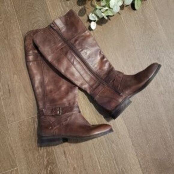 Marc Fisher Amber Brown Leather Round Toe 1" Heel Boots Size 5 Slip On - Picture 2 of 8